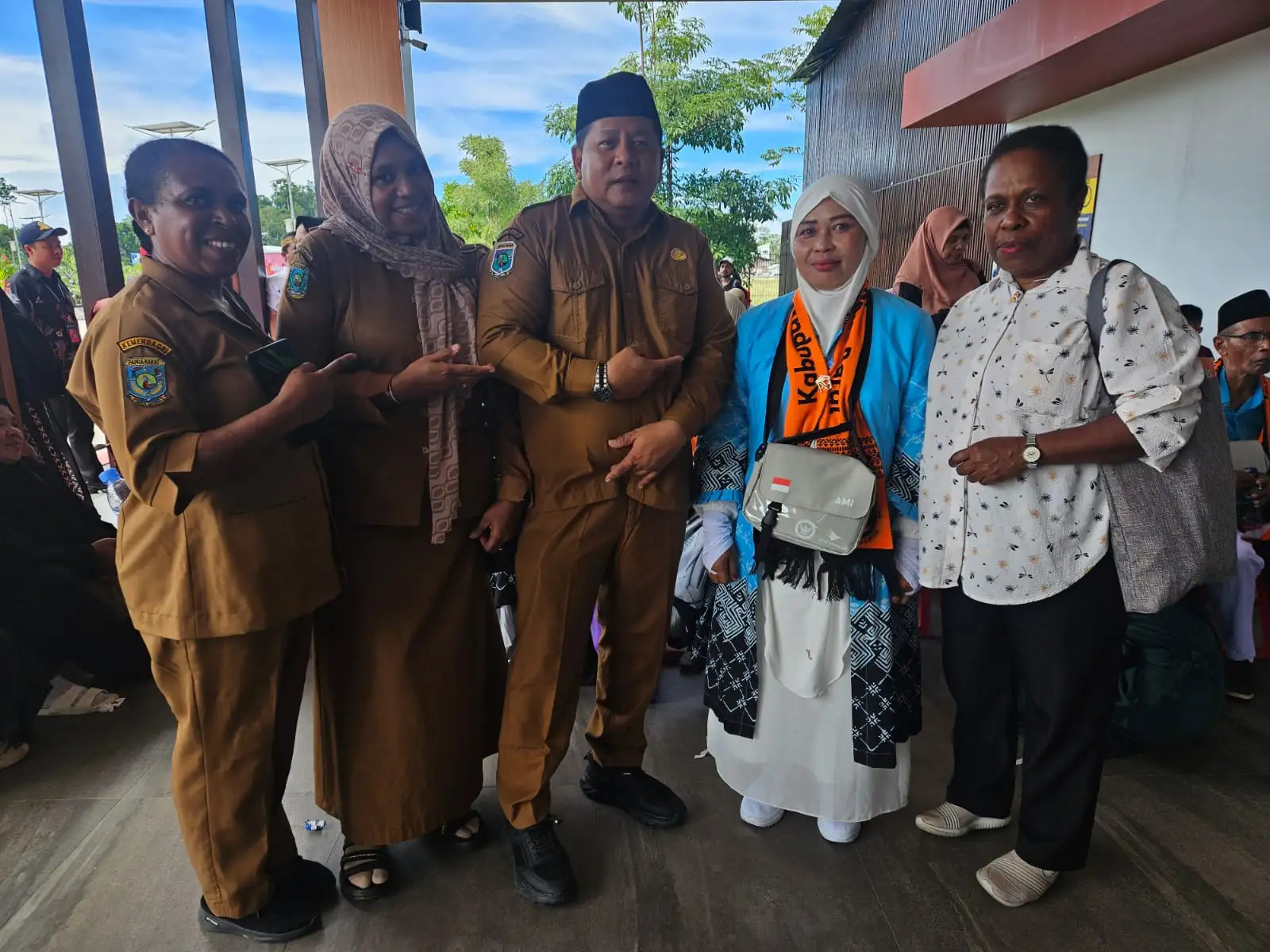 Harum Pala Fakfak Mengantar ke Tanah Suci: Kisah Ibu Elminur, Dari Butir Rempah Menjadi Jalan Keberkahan
